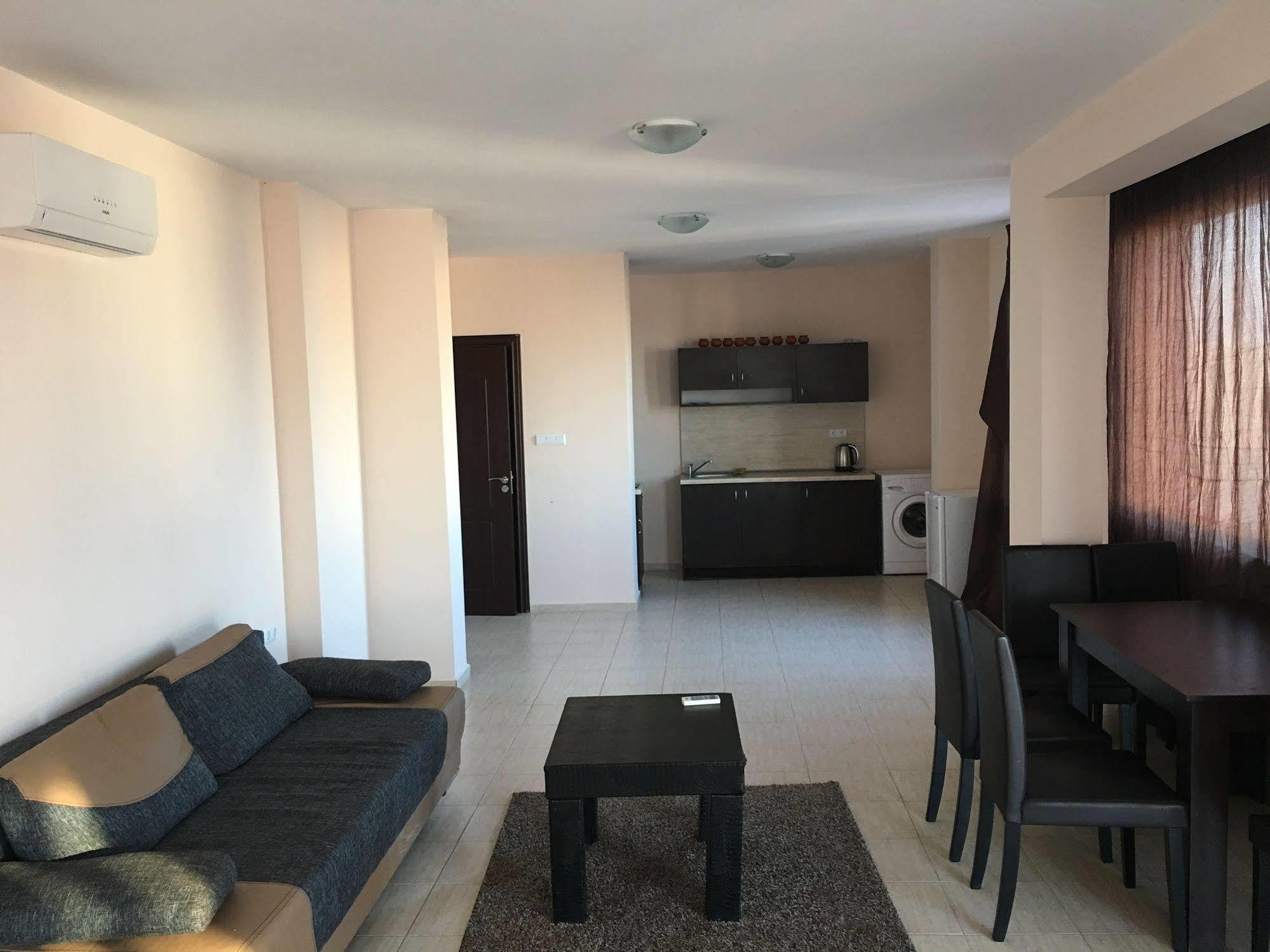 Appartamento Arizona Del Mar Pomorie Esterno foto