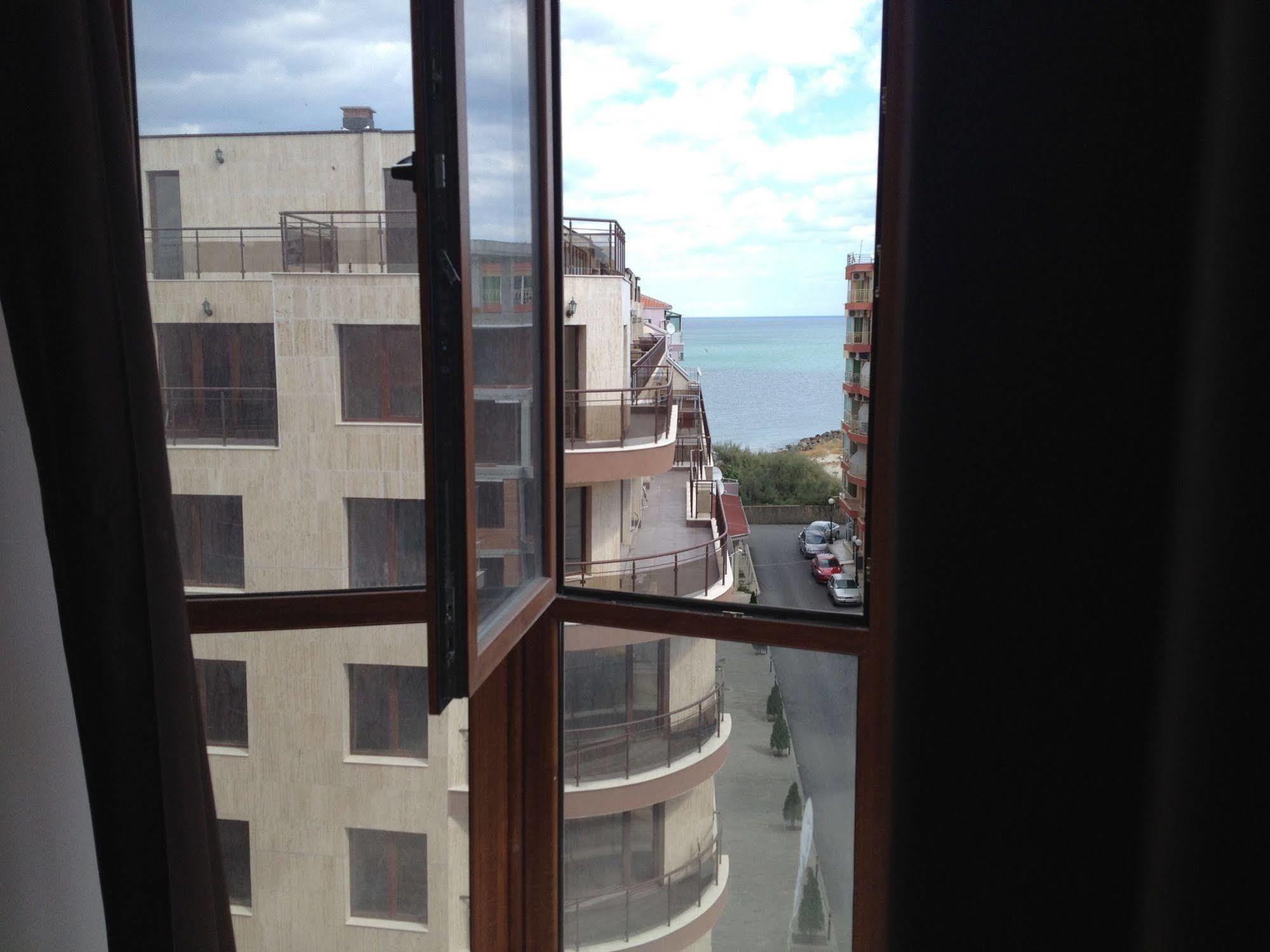 Appartamento Arizona Del Mar Pomorie Esterno foto
