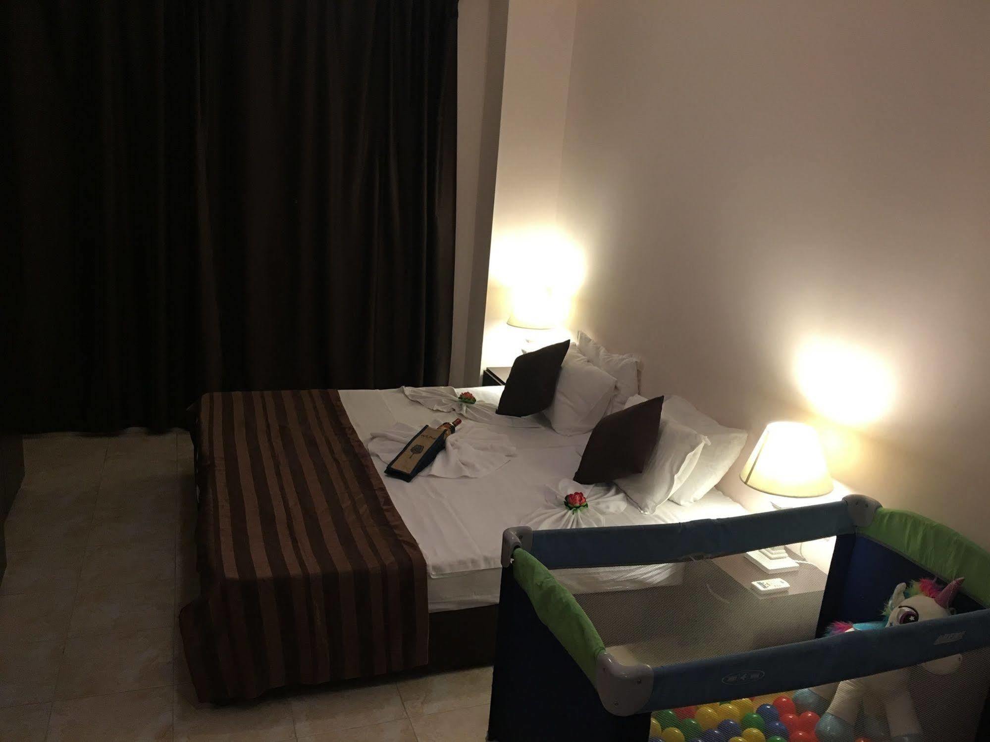 Appartamento Arizona Del Mar Pomorie Esterno foto
